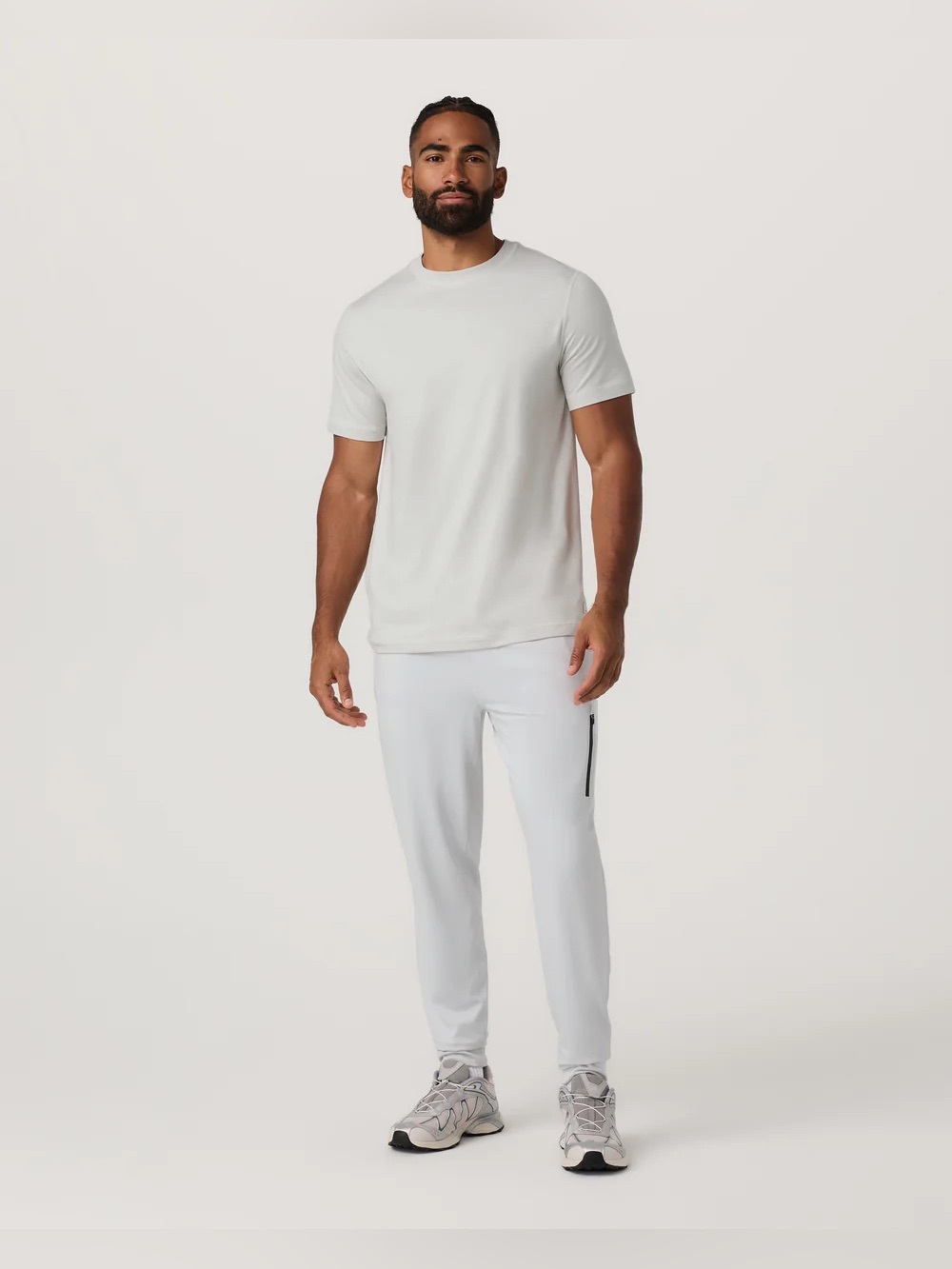 Vuori Sunday Performance Jogger 
Frost Grey 29” Sz XL Men’s
(May A-1)